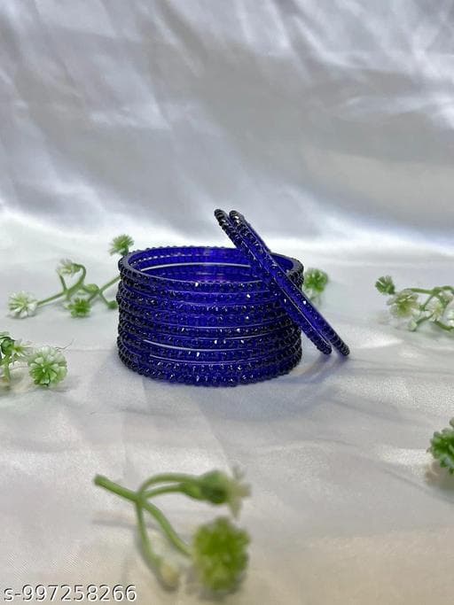 Allure Chic Bracelet & Bangles