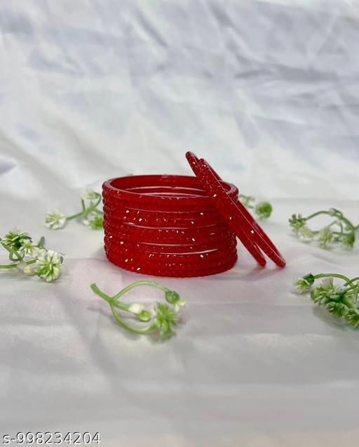 Allure Chic Bracelet & Bangles